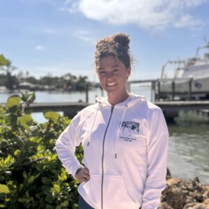 ZIP-FRONT SWEATSHIRT W/HOOD